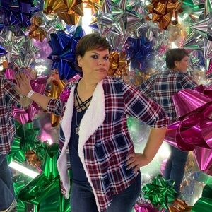 Meet your Posher, Julee